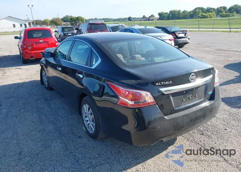 2013 Nissan Altima 2.5 S из США, поврежденный, VIN 1N4AL3AP8DN523175